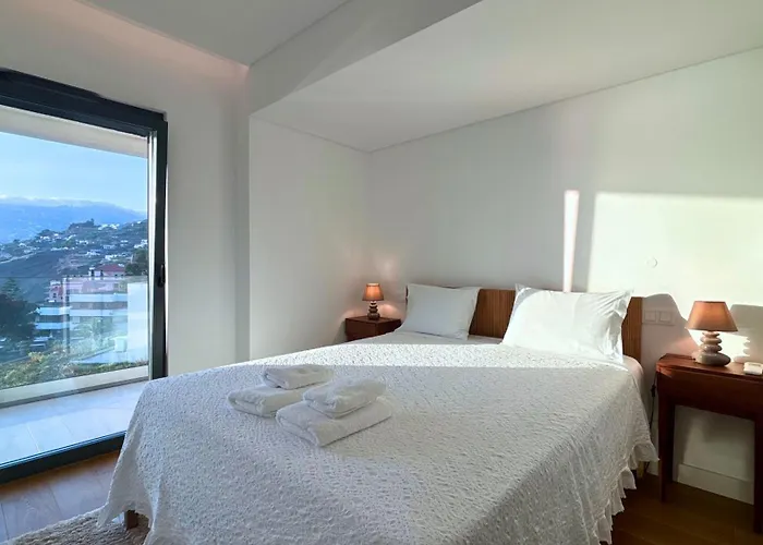 The Venus By Sam * Funchal (Madeira)